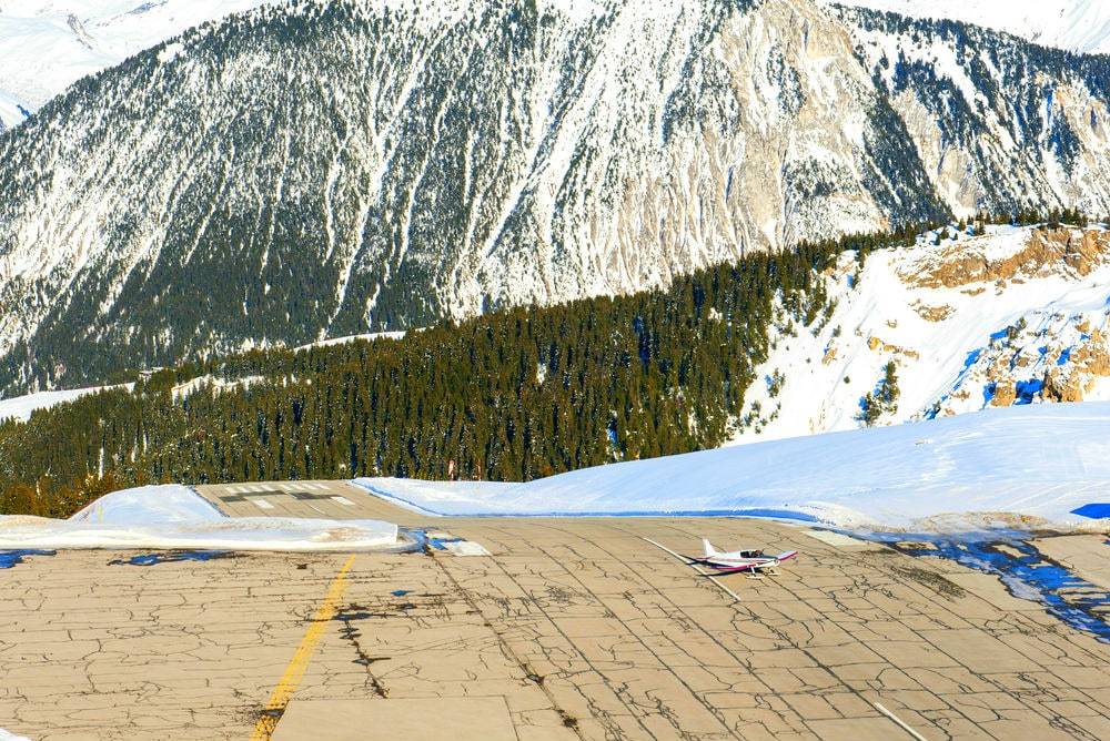 courchevel airport